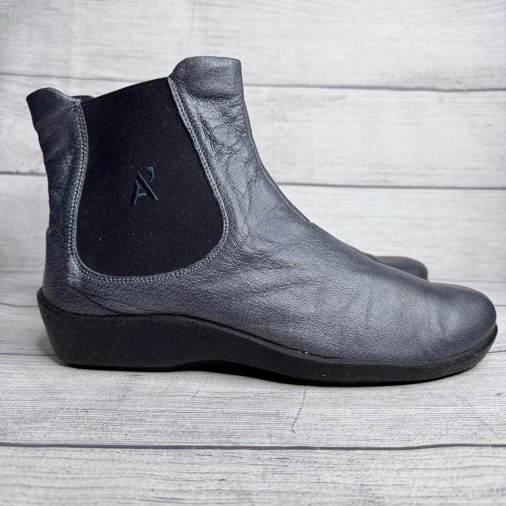 Arcopedico L8 Lytech Metallic Pewter Grey Ankle Chelsea Boots Womens sz 42 FLAW‎